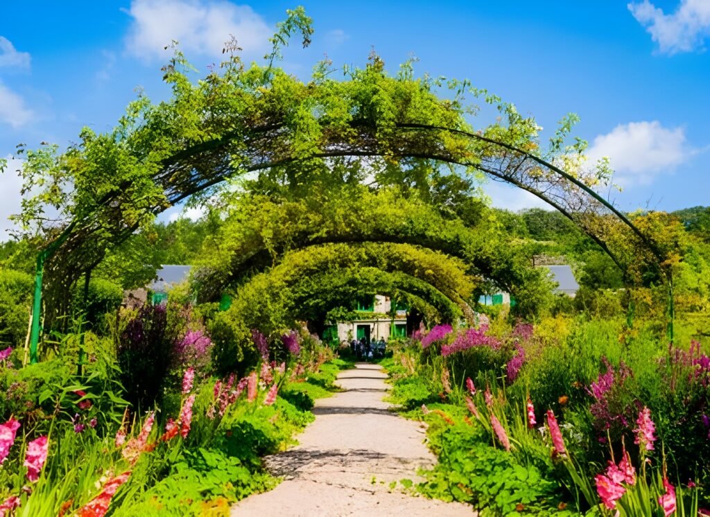 15 Spellbinding Places in France That Deserve a Spot on Your Bucket List 14 Giverny Normandy