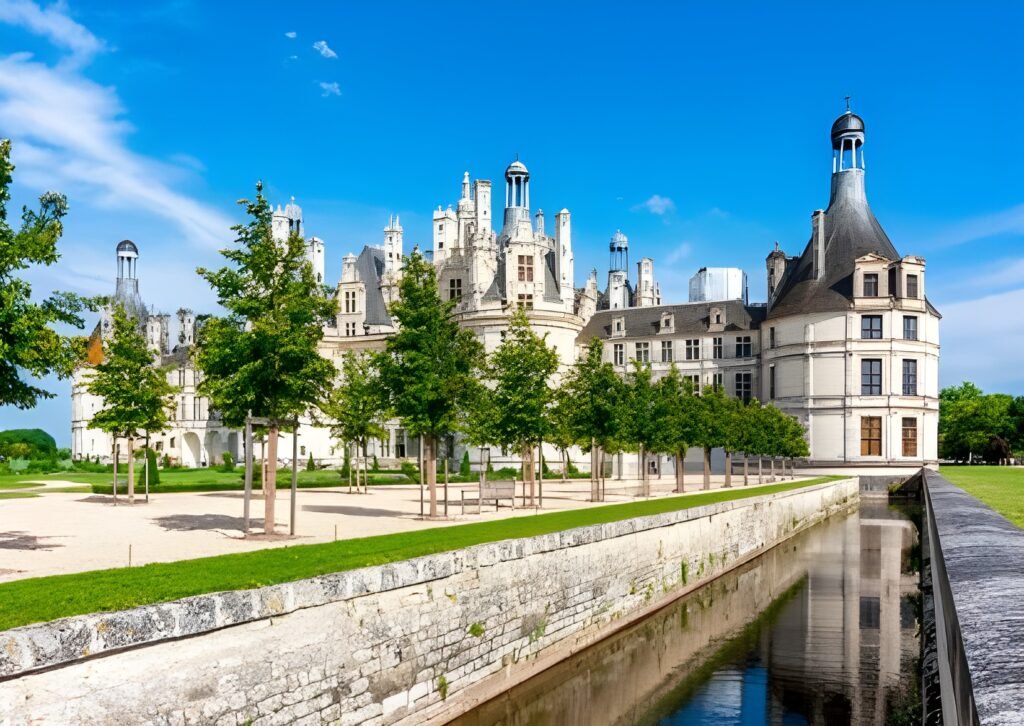 15 Spellbinding Places in France That Deserve a Spot on Your Bucket List 6 Loire Valley